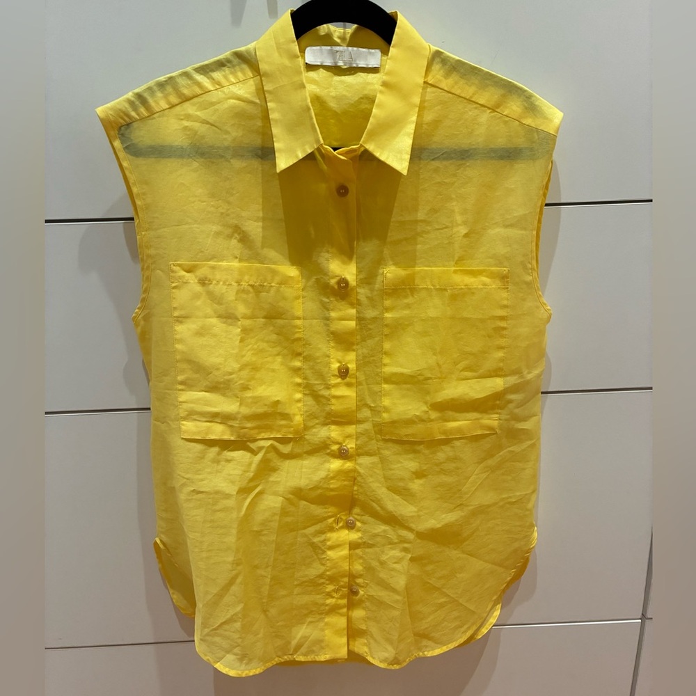 Tela linen sleeveless blouse
